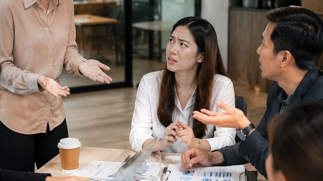 Navigating Workplace Conflicts: Understanding Colleagues' Behavior | totobet45, mpo44, sakti138 slot