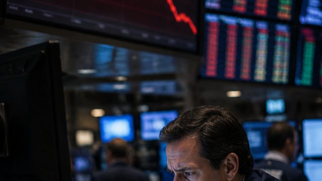 Big Tech Declines Weigh on Nasdaq: What's Driving the Drop? | main kartu online, new free slot machi