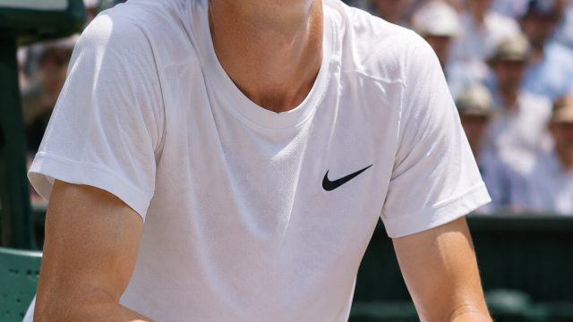 Jannik Sinner Faces Challenges in London Heatwave During Tournament | odriozola fifa 22, qq 188 link